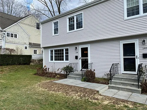 138 Millport Ave Photo 1
