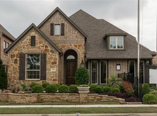 211 Woodland Pond Dr, Allen, TX 75013