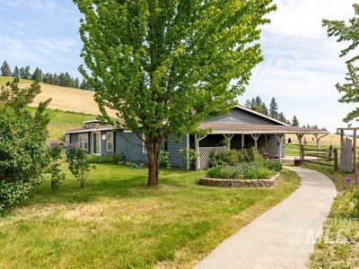 1738 Genesee Troy Rd, Moscow, ID, 83843