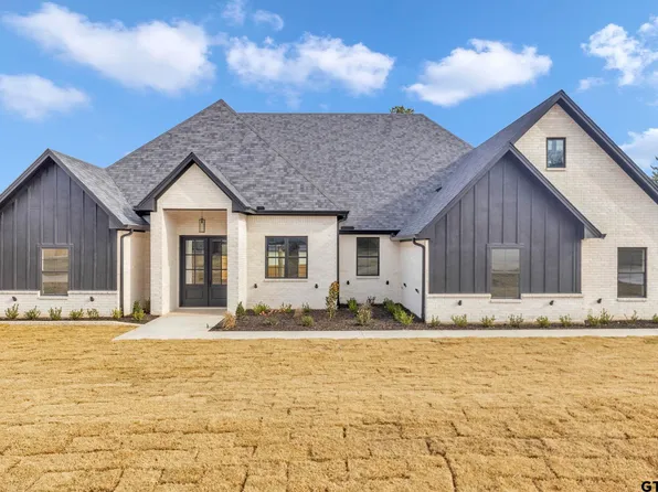 14674 Woodland Creek Dr, Lindale, TX 75771