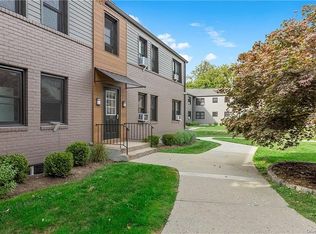 18 Tappan Landing Rd APT 56A, Tarrytown, NY 10591