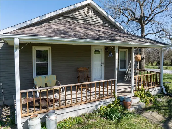 30004 Highway W, Smithton, MO 65350