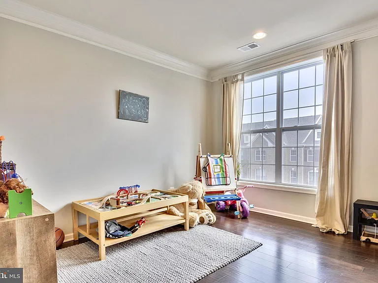 23487 Logans Ridge Ter — Photo 10