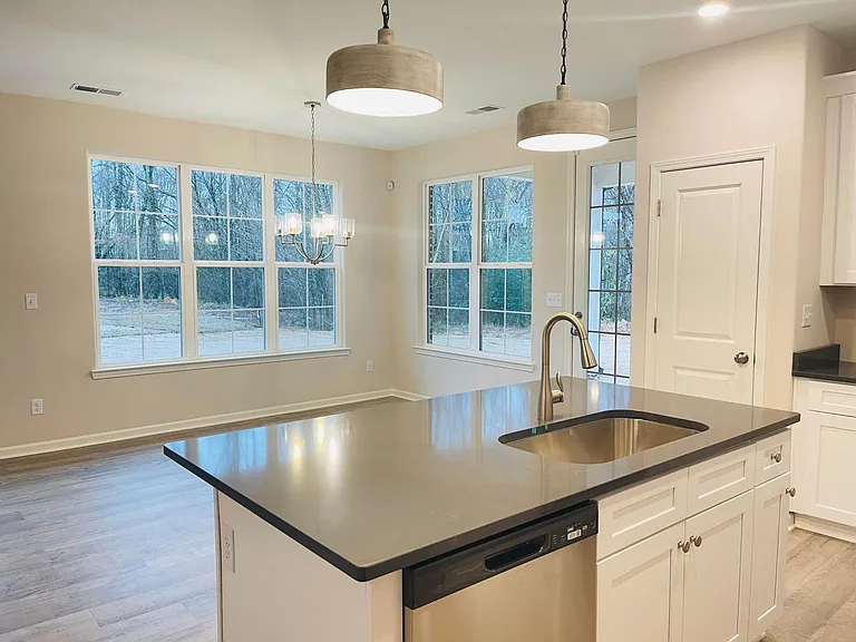20 Dogwood Spring Dr — Photo 3