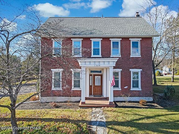 2nd image of 1329 Blue Mountain Dr