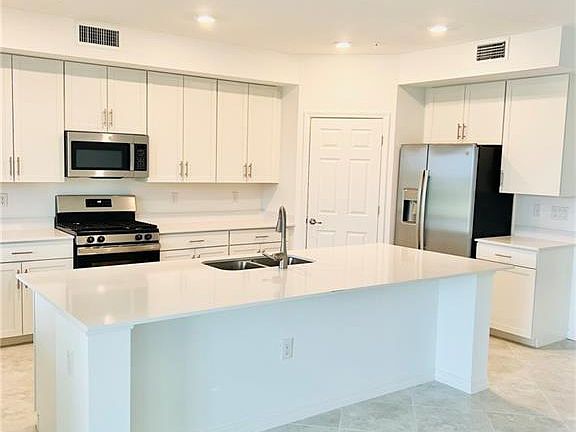 3rd image of 15895 Grassland Ln #4512