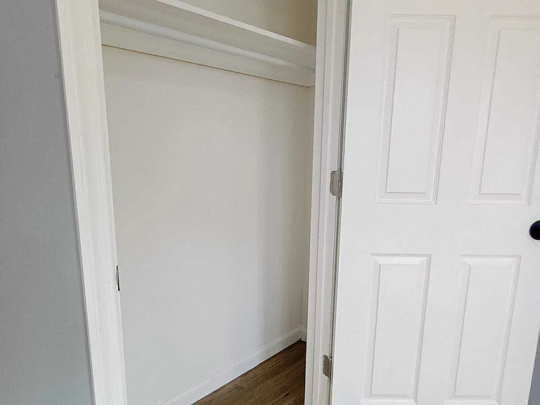 166 Ridgewood Ave — Photo 9