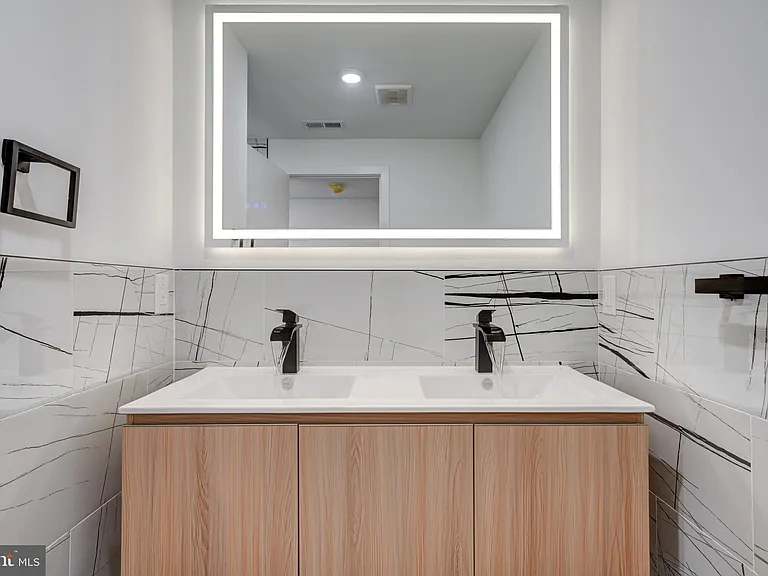 2329 Ellsworth St #1 — Photo 18