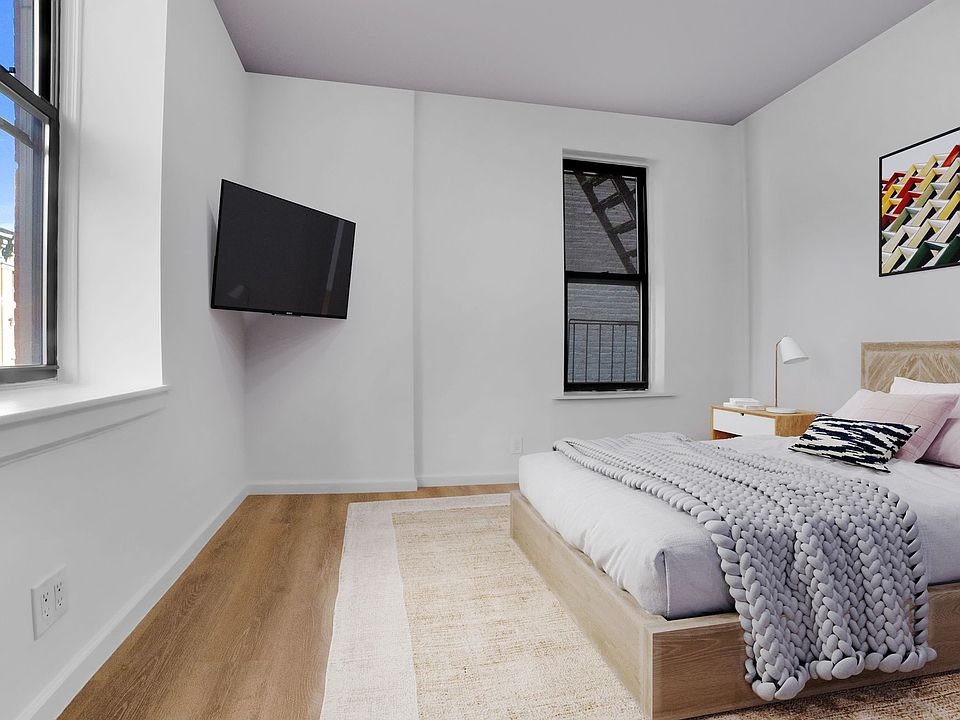 2nd image of 500 E 73rd St #D2