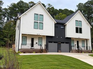 912 Chatham Ln, Raleigh, NC 27610