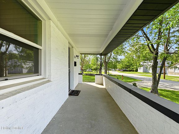 3rd image of 4508 Crawford Ave