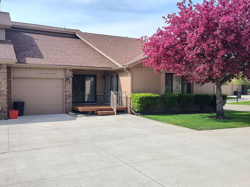 1st image of 37458 N Laurel Park Dr
