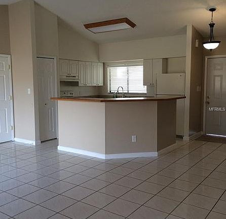 4th image of 1177 Outlook Dr