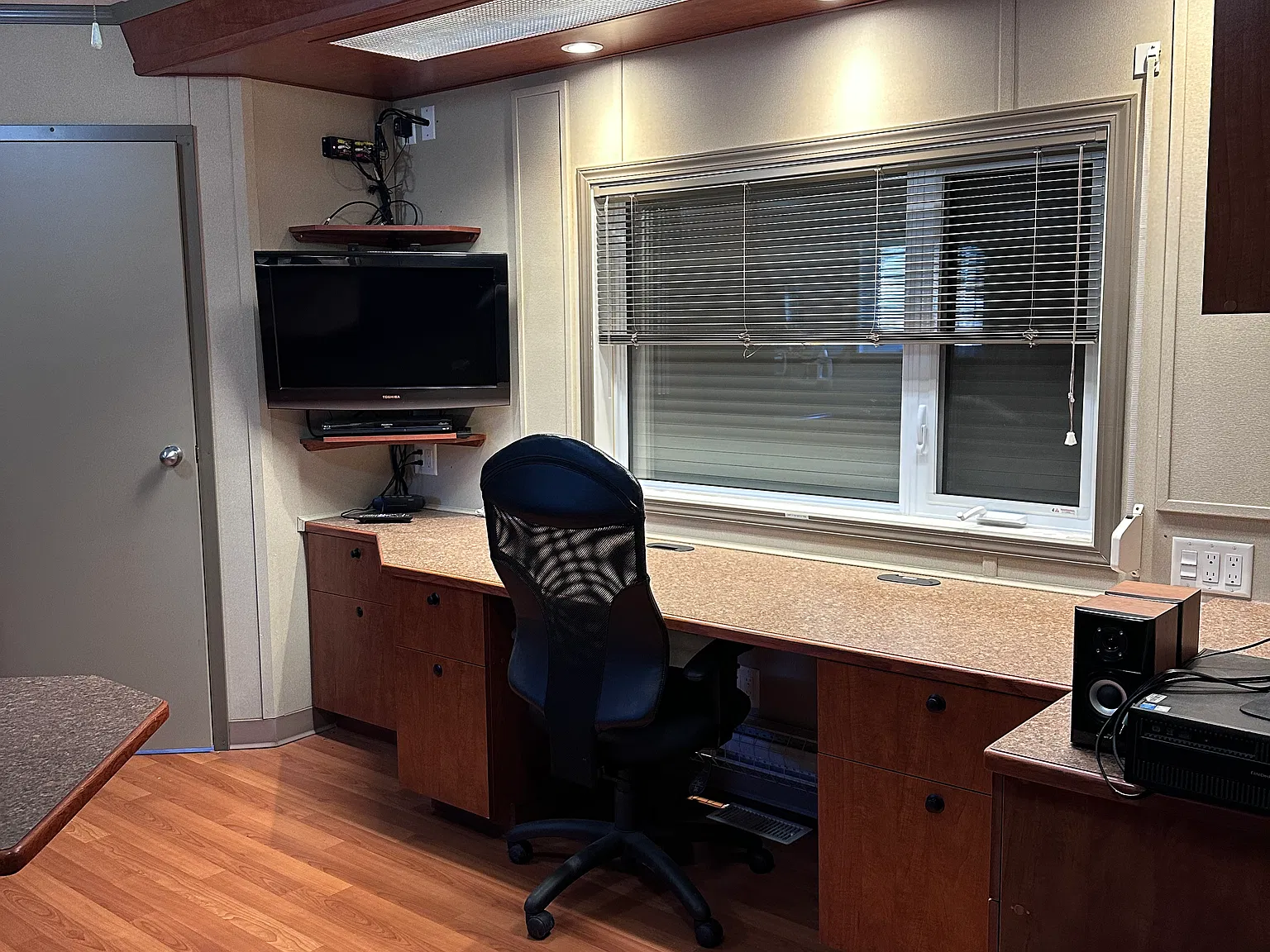 1 bed, 400 sqft, $800 — Photo 3