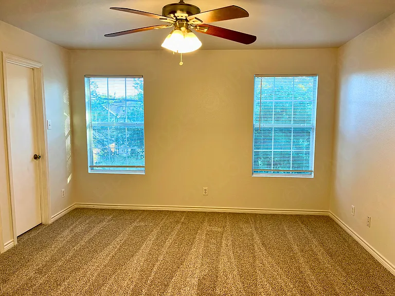 Kingsbury View-8603 — Photo 9
