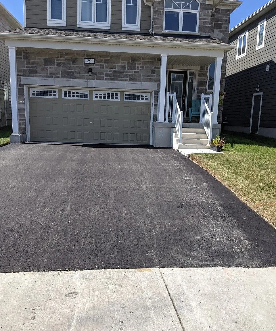 4 bed, $2,650 — Photo 2