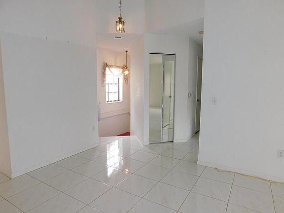 4th image of 5181 Brisata Cir APT P