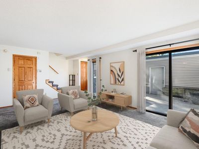 1124 Trailwood S, Hopkins, MN, 55343