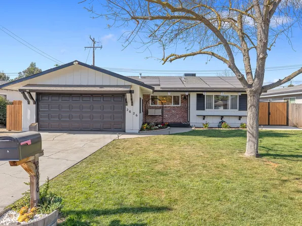 2626 W Princeton Avenue, Visalia, CA 93277
