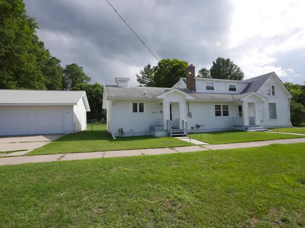 300 Lynn St, Hillman, MI 49746