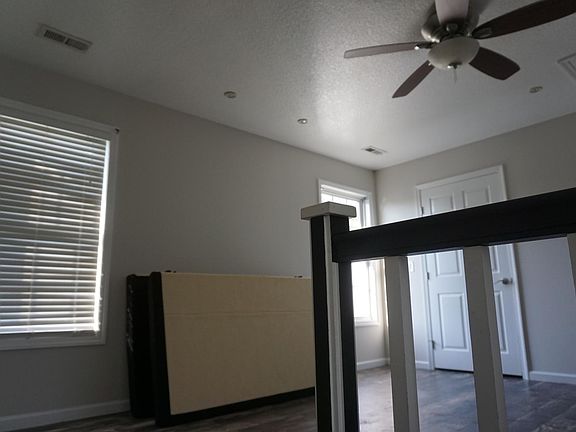 3rd image of 1129 Kilby Dr