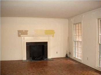 2nd image of 3928 Somerset Pl