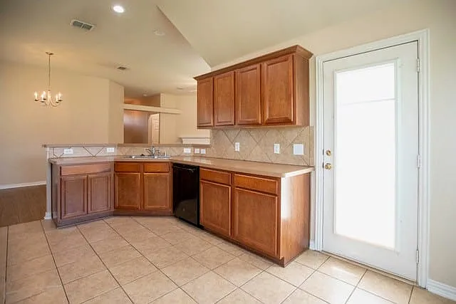 8000 Raintree Dr — Photo 6