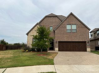 417 Lilly Ct, Roanoke, TX 76262