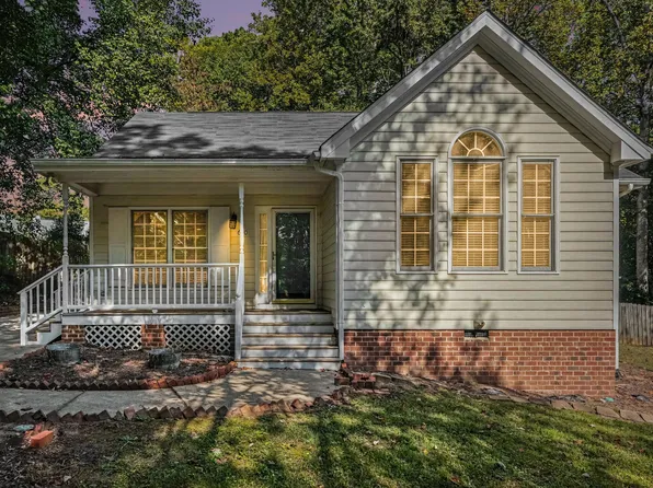 600 Maxwell Dr, Raleigh, NC 27603