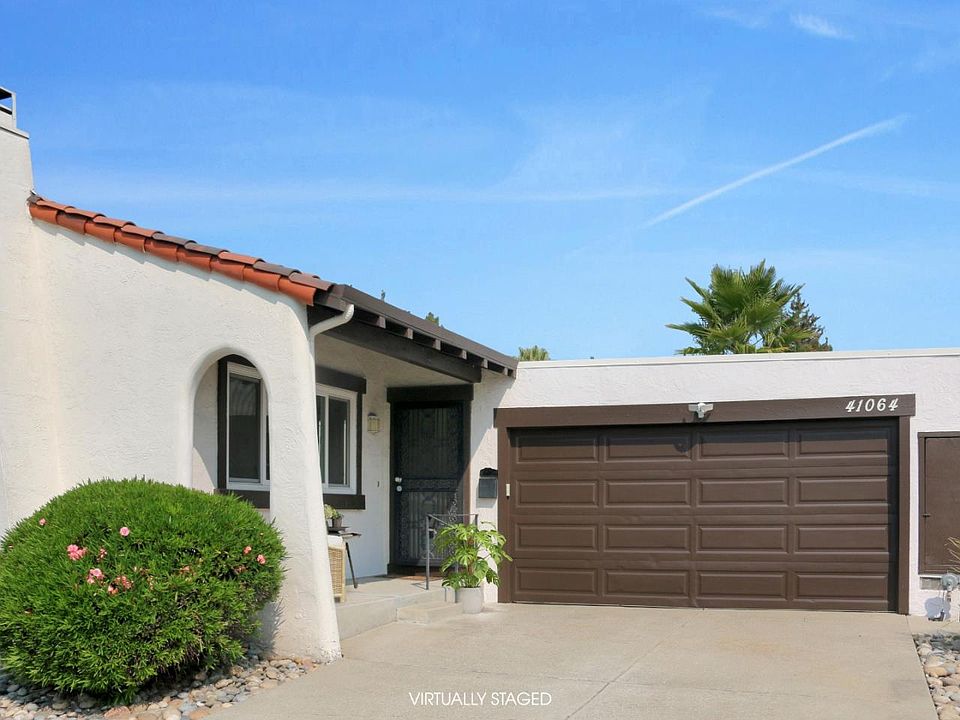 1st image of 41064 Corriea Ct