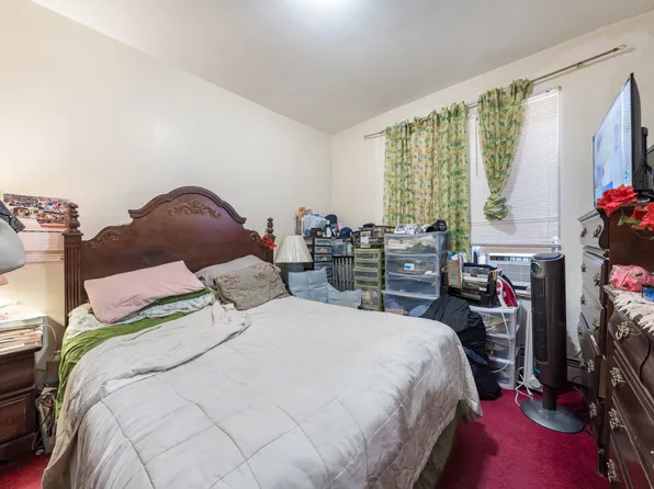 448 East 48th Street image 12 of 29