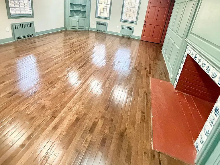 2860 Whitney Ave #7 — Photo 7