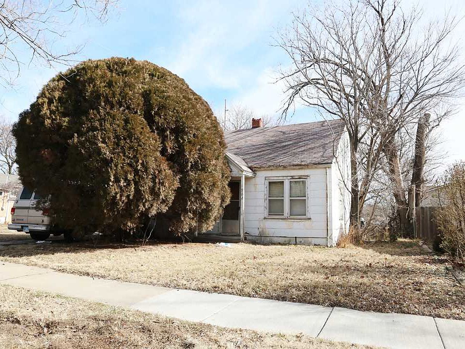2nd image of 1902 S Santa Fe Ave