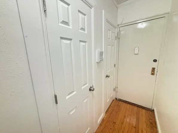 2265 University Avenue image 6 of 7