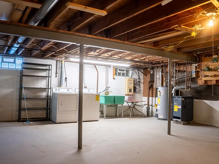 102 Brooklane Dr — Photo 13
