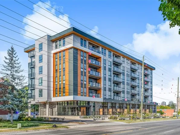 312 Erb St W #315, Waterloo, ON N2L 0K9