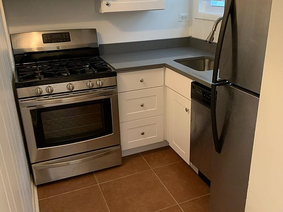 Renovated Kitchen (Unit #6)