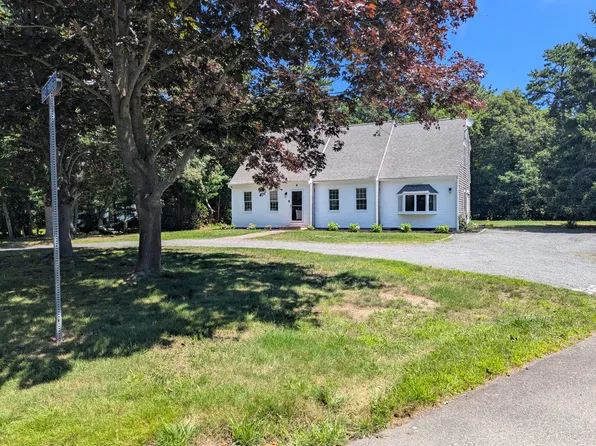 6 Braley Jenkins Road, Centerville, MA 02632