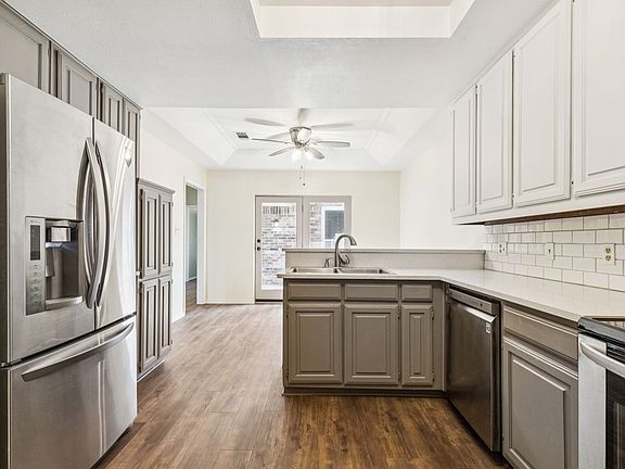 5th image of 3403 Wells Dr