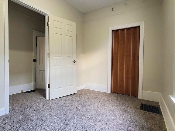 5th image of 1016 Sumner St