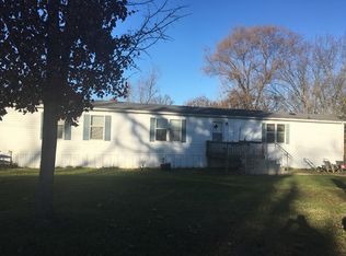 527 W A St, Wellston, OH 45692