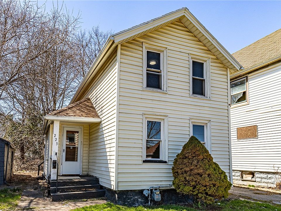 1st image of 223 Orchard St