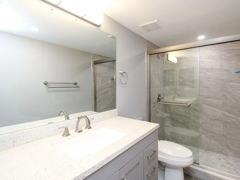 600 Valley Stream Dr #F9 — Photo 43