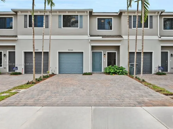 5084 Coralberry St, Haverhill, FL 33415