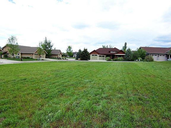3rd image of 104 Yellowstone Ct Lot B12