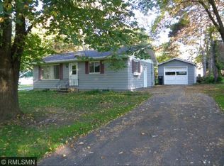 13510 Andrews Ave, Lindstrom, MN 55045