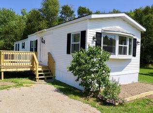 10 Bearberry Rd, Franklin, ME 04634