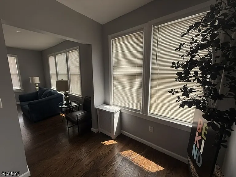 208 Laurel Ave — Photo 16