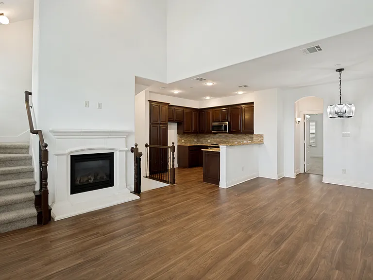 4252 Charles Rd — Photo 5