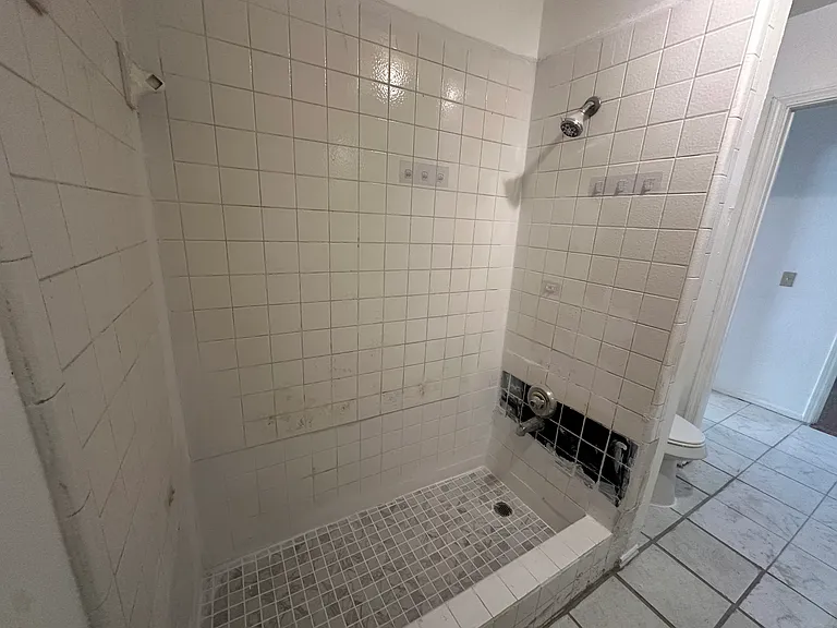 7833 S Harvard Ave — Photo 19